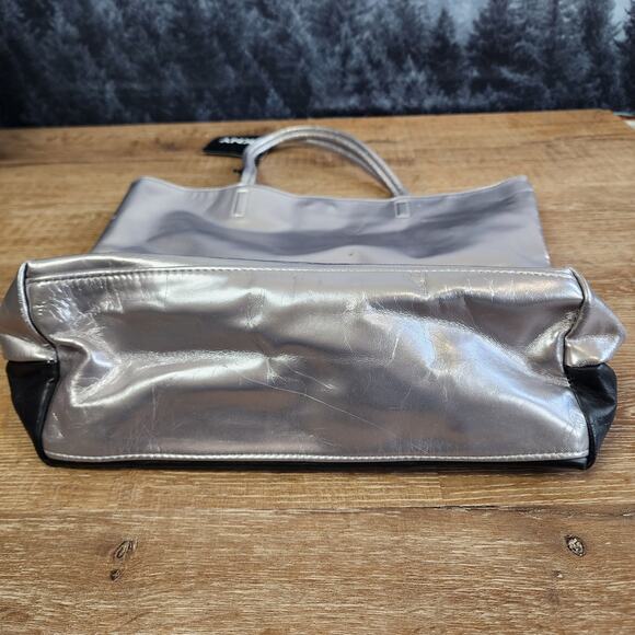 NWT DKNY Silver Skyline Shopping Tote / Sac / Shoulder Bag - Picture 7 of 8